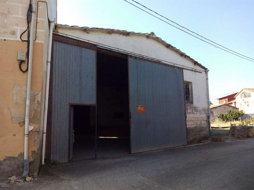 Casa o xalet en venda a Calle la Erita, Corporales