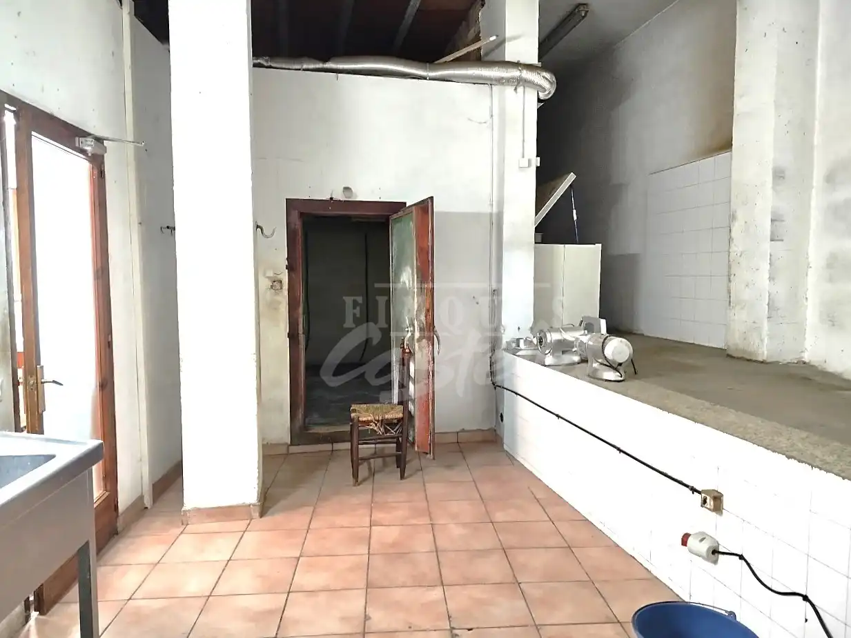 Local comercial en alquiler en Nucli Urbà, imagen 7