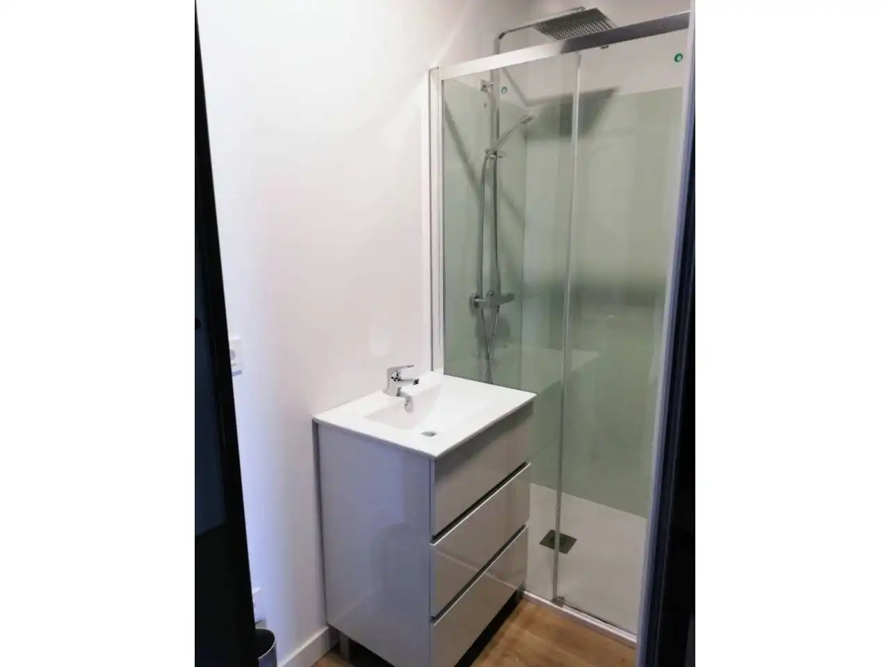 Baño de Apartamento de alquiler en Burgos con Calefacción, Terraza y Amueblado