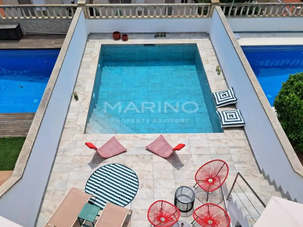 Piscina de Casa adosada en venda en Sitges amb Aire condicionat, Terrassa i Piscina