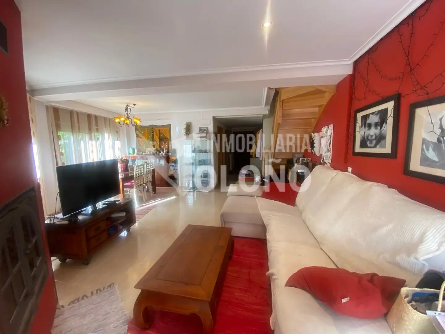 Sala d'estar de Casa adosada en venda en Leza amb Calefacció, Jardí privat i Parquet