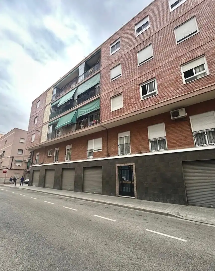 Außenansicht von Wohnung zum Verkauf in Elche / Elx mit Klimaanlage und Möbliert