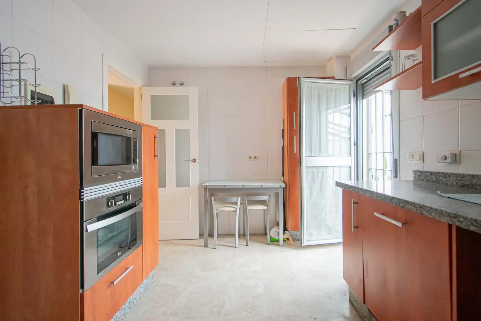 Kitchen of Detached homes for sale in Sevilla  with Air Conditioner, Heating and Private garden