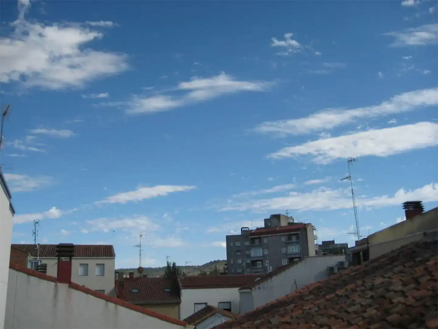 Vista exterior de Pis en venda en Guadalajara amb Aire condicionat, Parquet i Traster