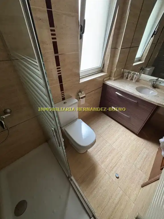 Bathroom of Flat for sale in Salamanca  with Heating and Balcony