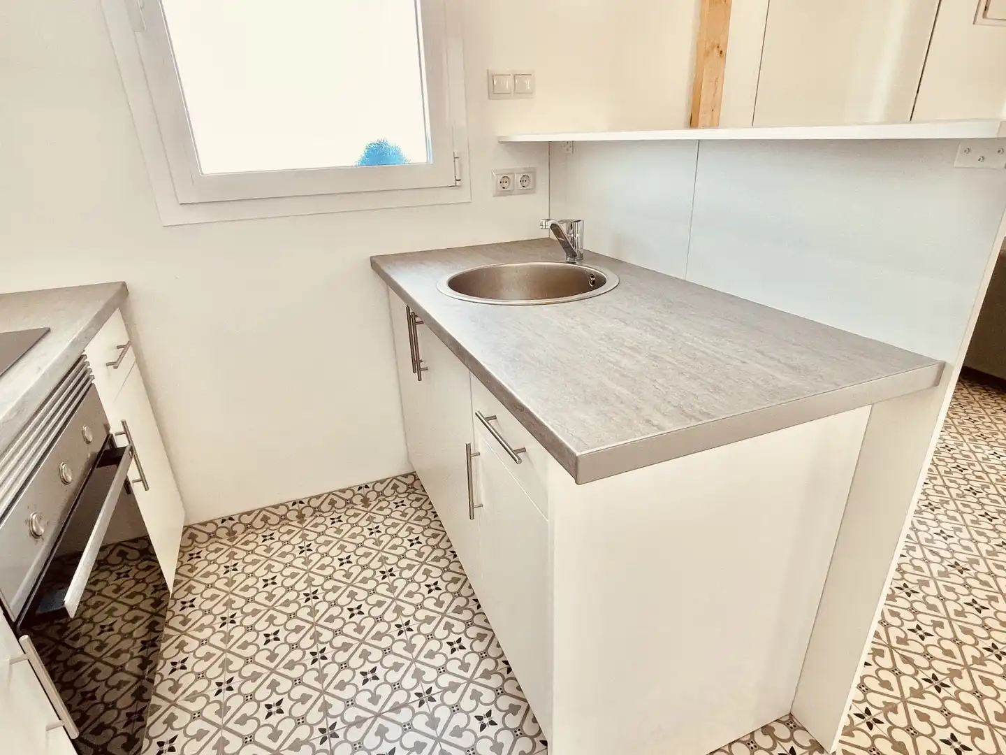 Cocina de Dúplex de alquiler en Madrid con Aire acondicionado, Terraza y Amueblado