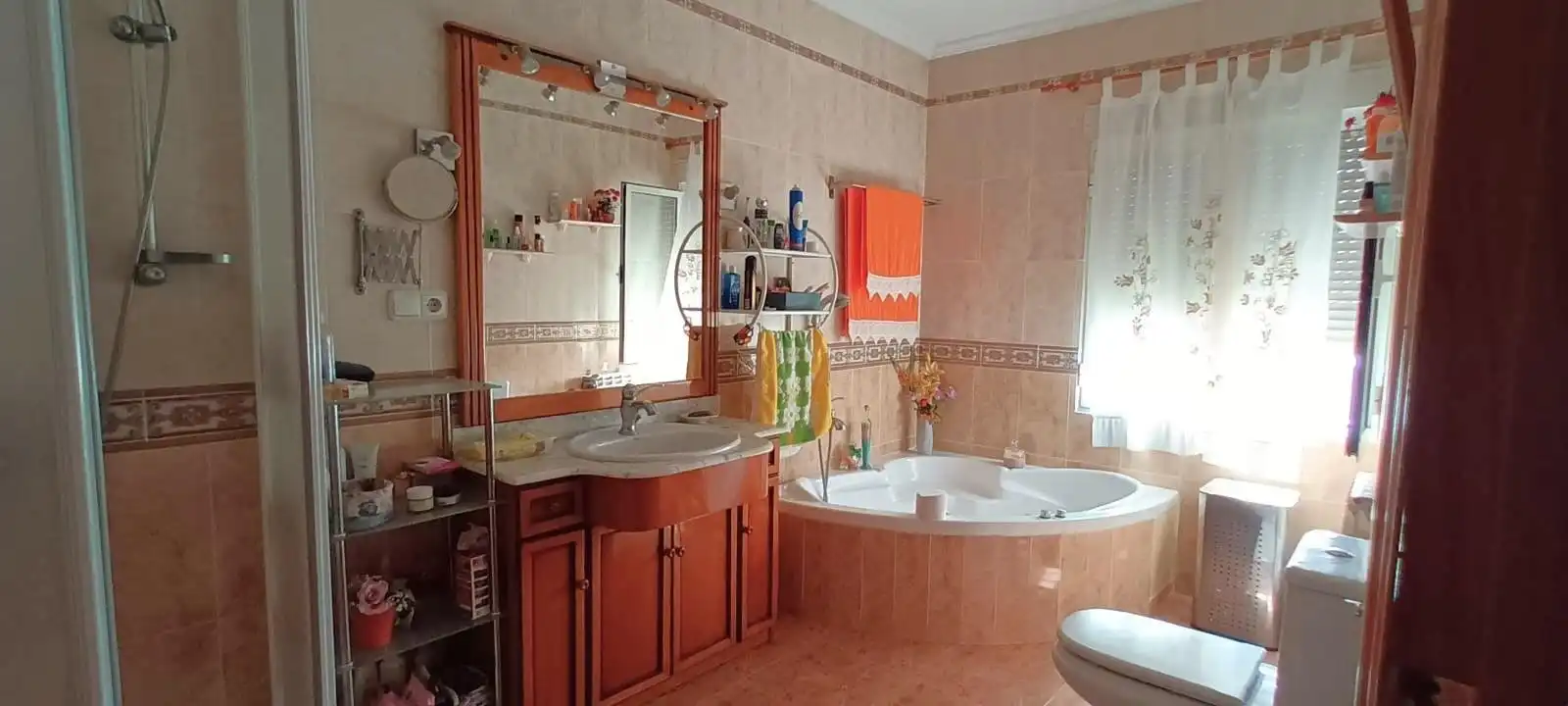 Bathroom of Houses for sale in Elche / Elx  with Private garden, Terrace and Storage room