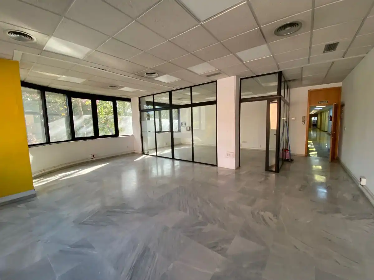 Büro zur Miete in Sevilla mit Klimaanlage