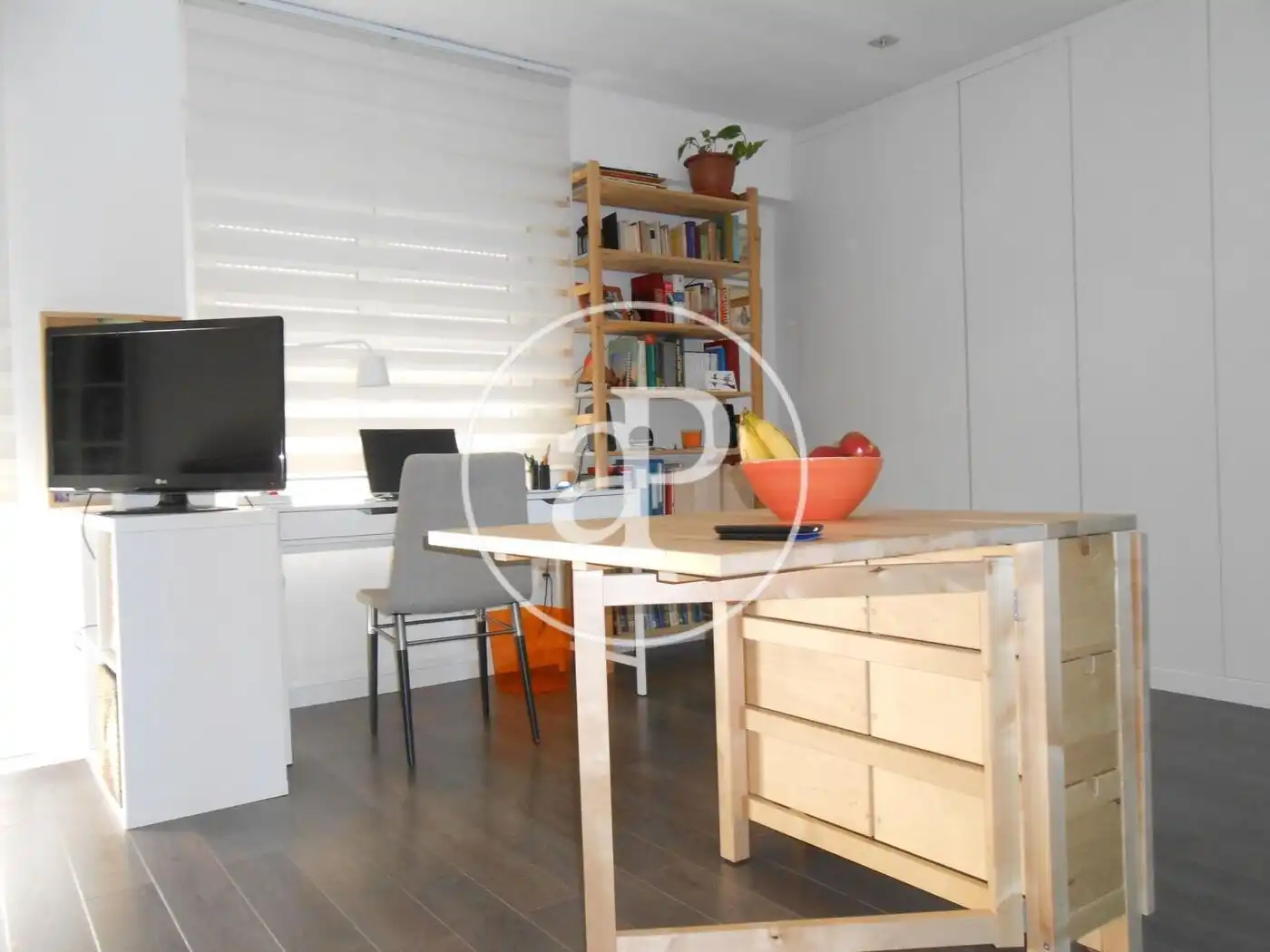 Wohnung zur Miete in Valencia mit Heizung, Möbliert und Balkon