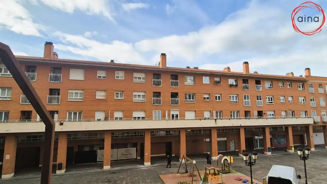 Oficina en venta en Burlada / Burlata