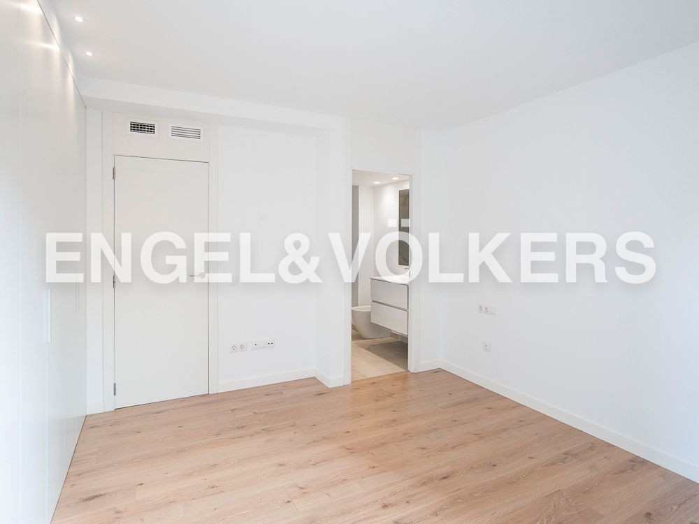 Bedroom of Apartment for sale in Castellón de la Plana / Castelló de la Plana  with Air Conditioner, Heating and Terrace