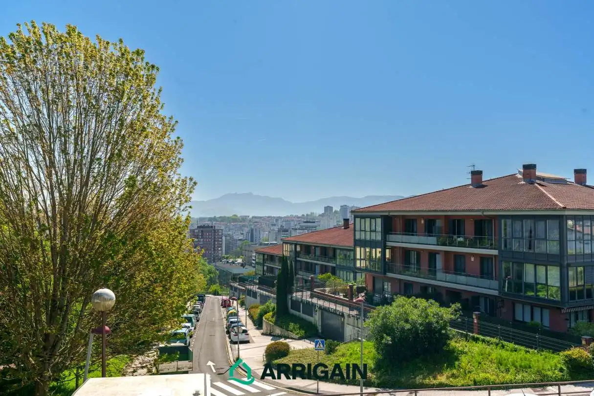 Piso en venta en Mendiola Bidea, Miracruz