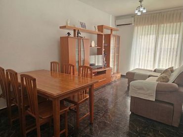Flat with balcony for sale in Calle José Viudas