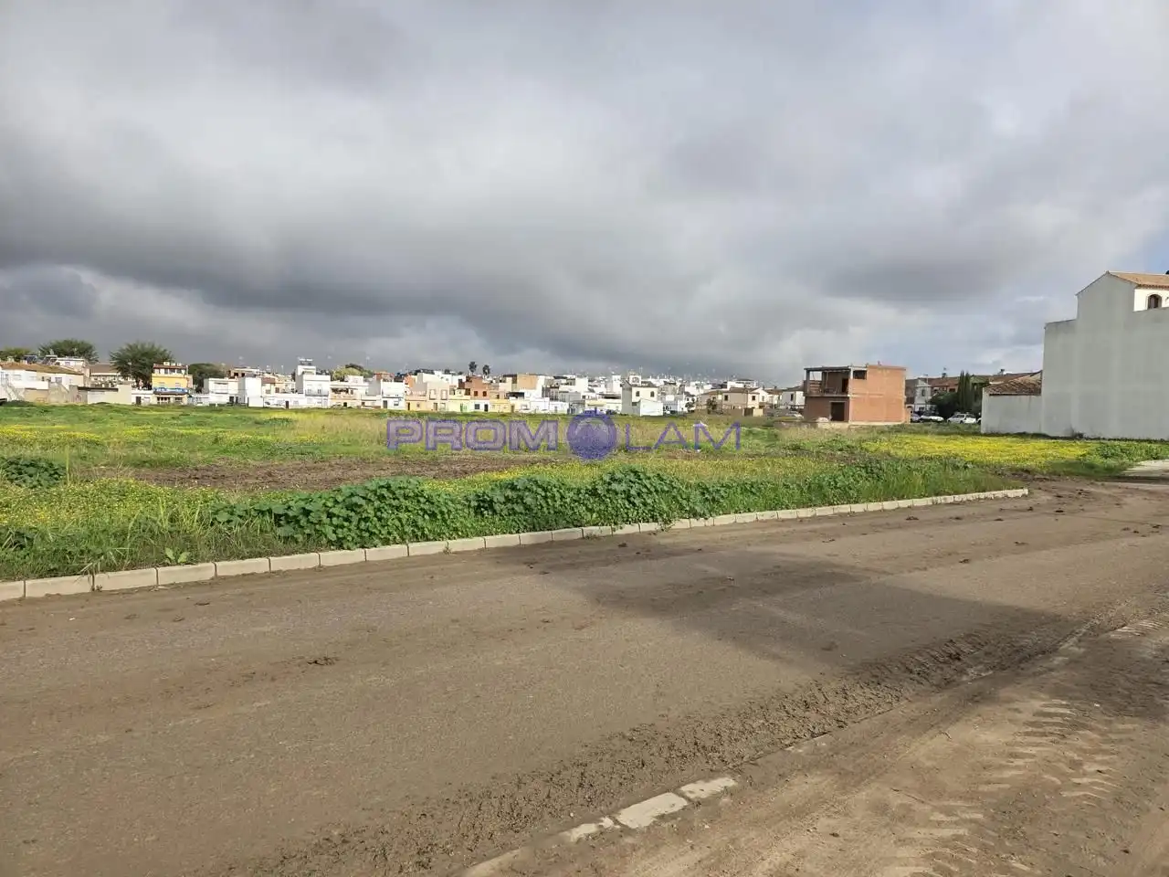 Residential zum Verkauf in La Puebla del Río