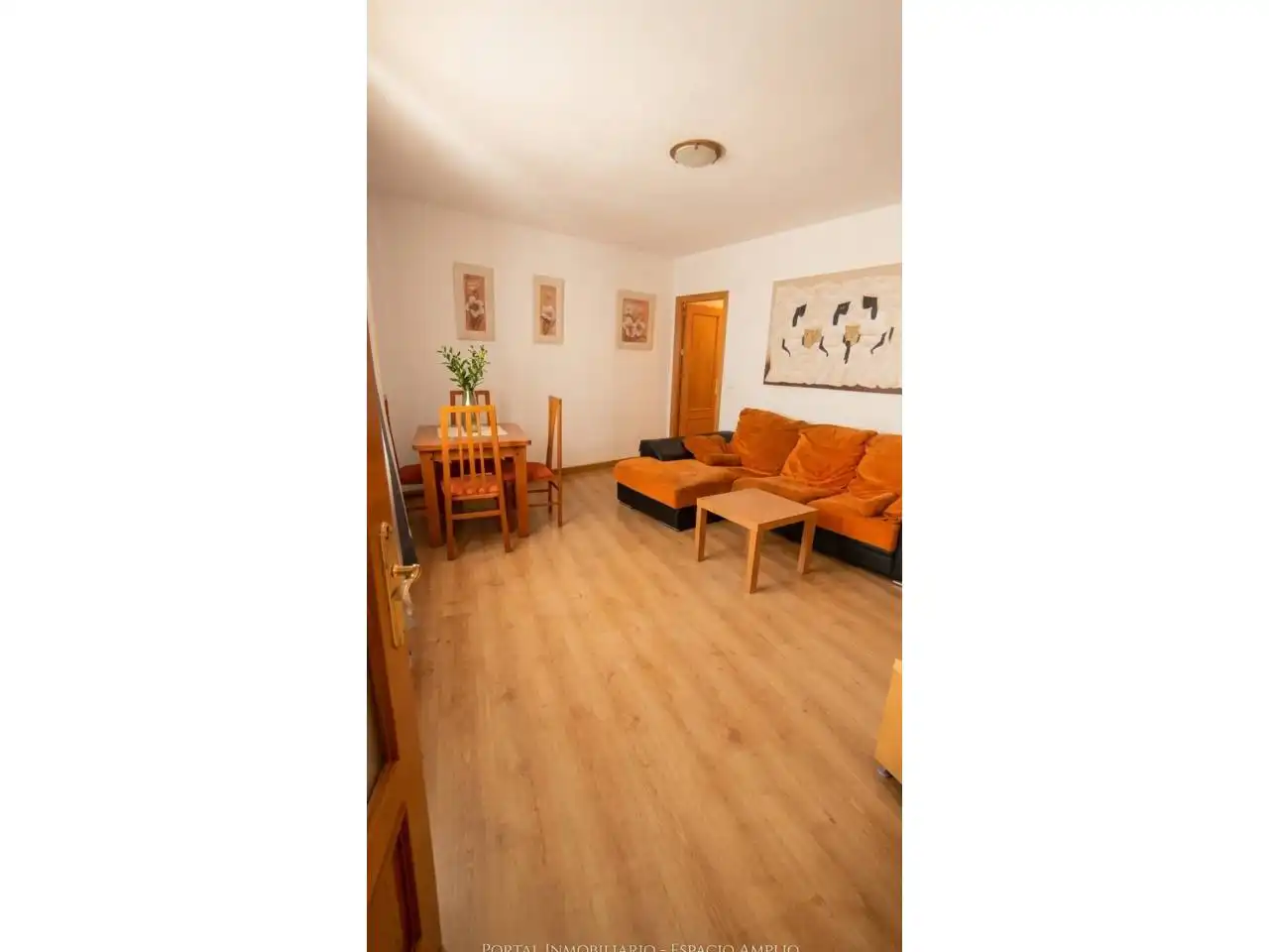 Sala de estar de Piso en venta en Ocaña con Calefacción, Parquet y Amueblado