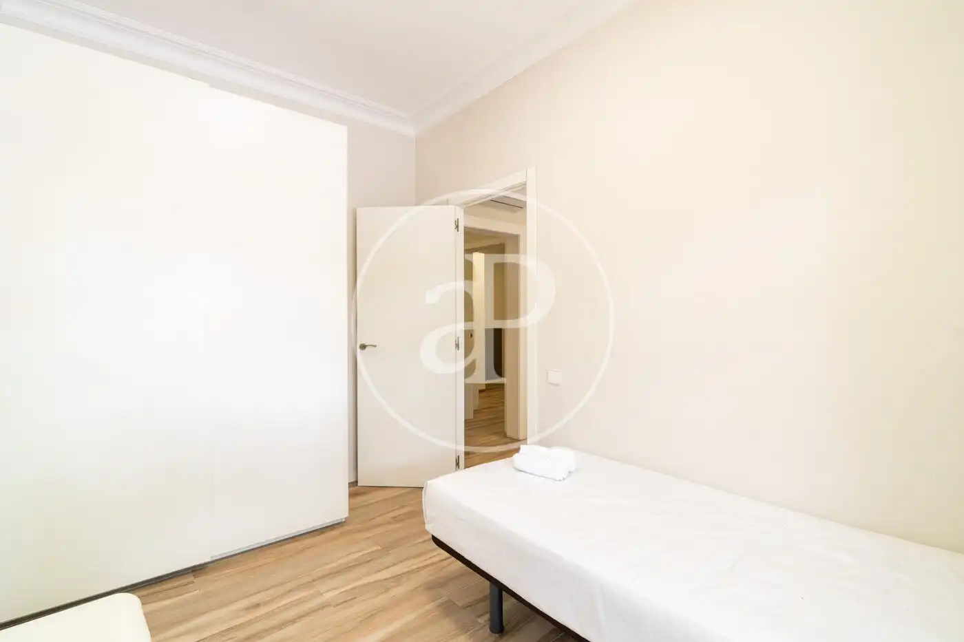 Schlafzimmer von Wohnung zum Verkauf in Barcelona mit Klimaanlage, Heizung und Möbliert