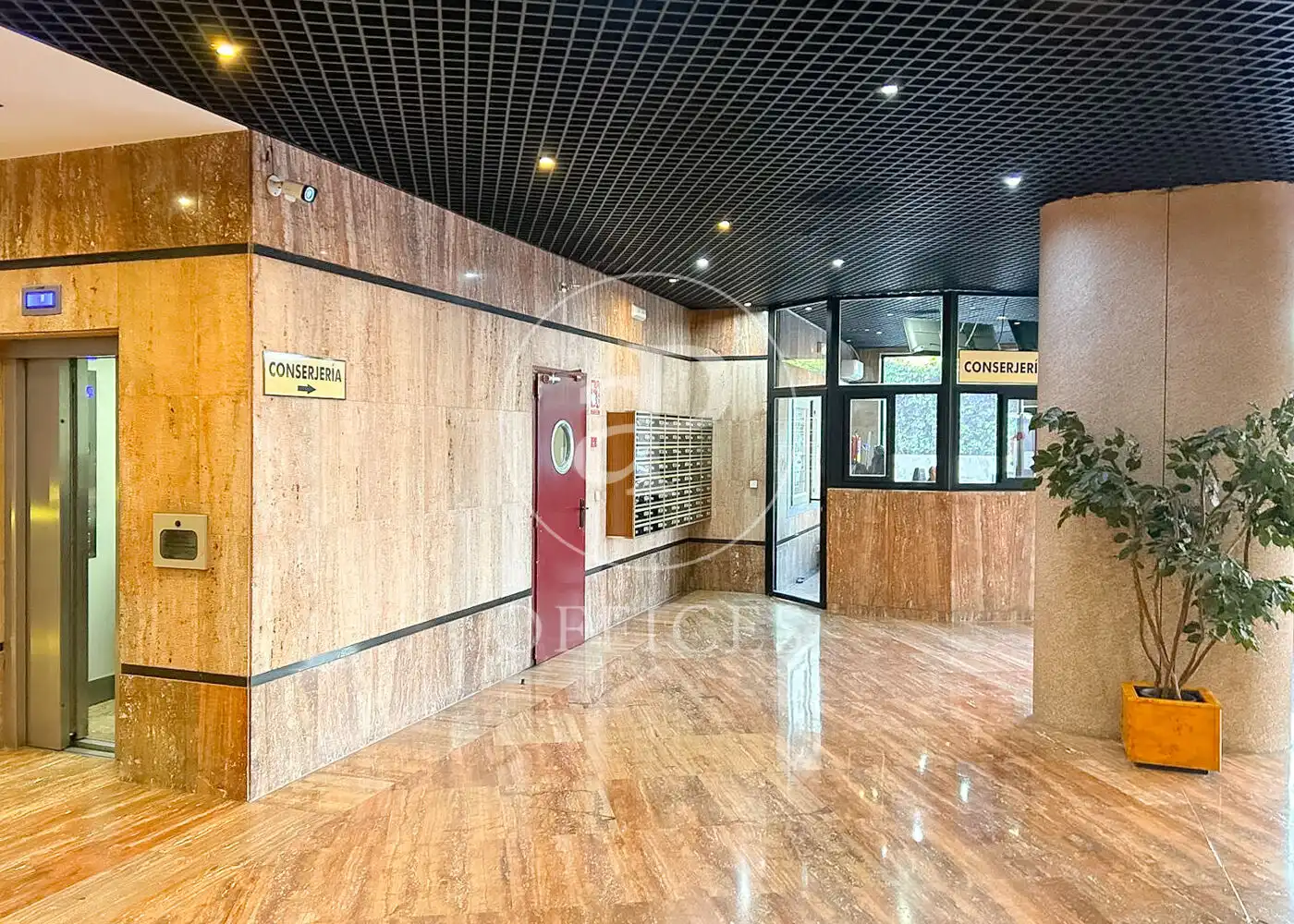 Büro zum Verkauf in Madrid mit Klimaanlage