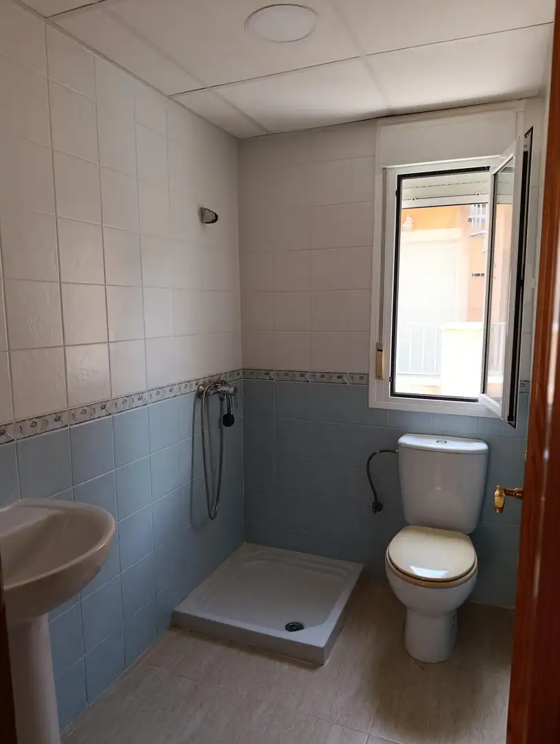 Badezimmer von Dachboden zum Verkauf in Cuevas del Almanzora mit Klimaanlage, Terrasse und Möbliert