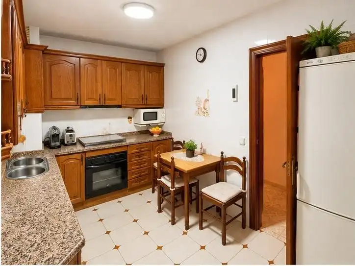 Cocina de Piso en venta en Alicante / Alacant con Terraza y Balcón