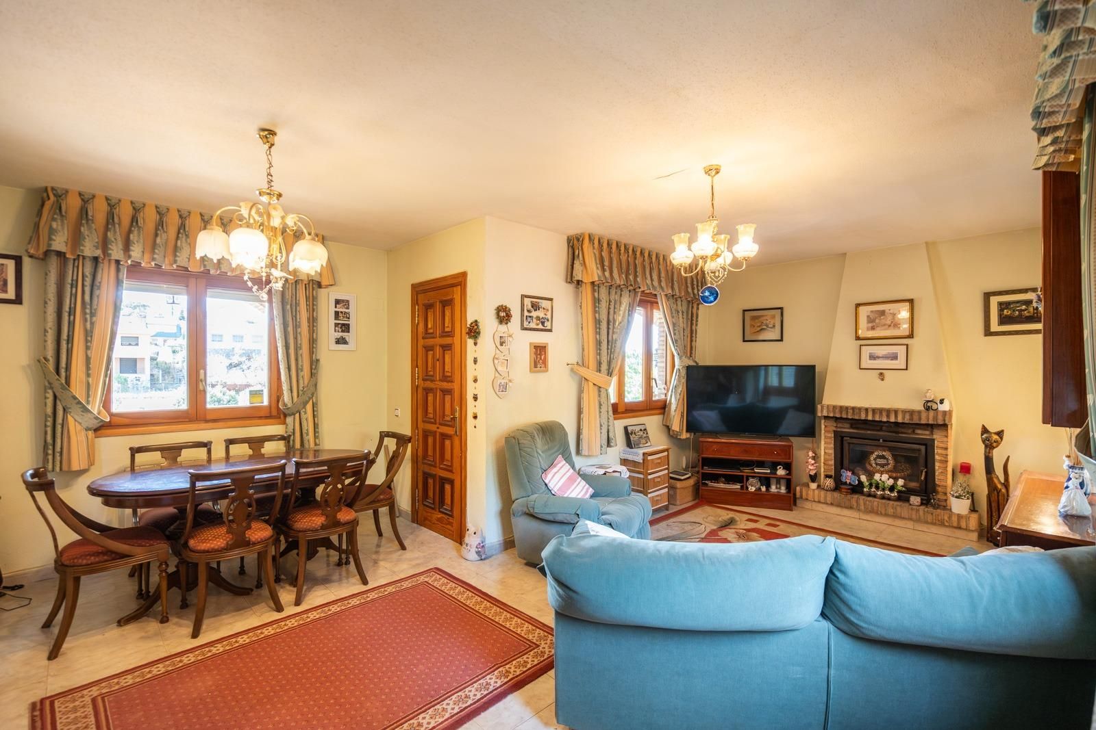 Living room of House or chalet for sale in Manzanares El Real  with Air Conditioner, Heating and Private garden