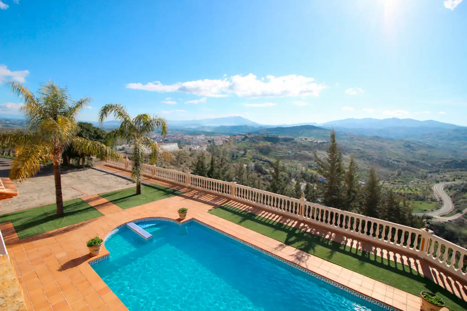 Piscina de Finca rústica en venda en Alozaina amb Aire condicionat, Calefacció i Jardí privat