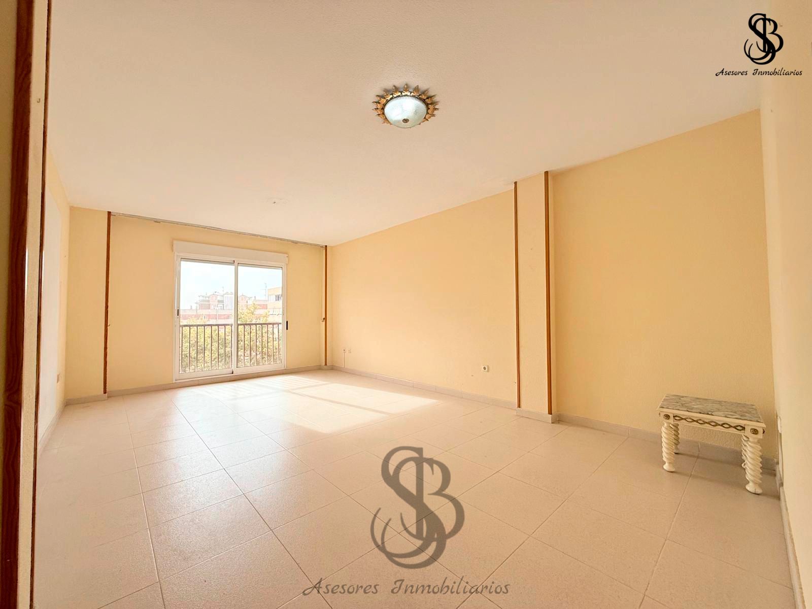 Flat for sale in Calle Doctor Gadea, Centro