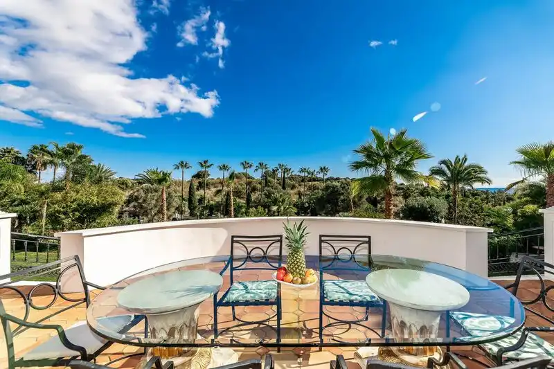 Casa amb terrassa en venda a El Paraíso, imagen 4
