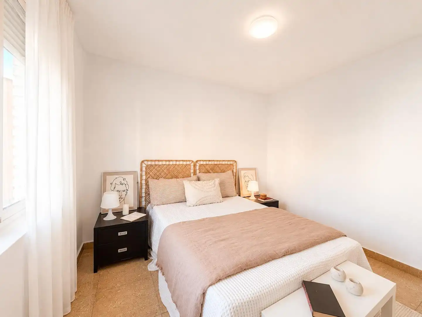 Bedroom of Flat for rent in Godella  with Air Conditioner, Terrace and Furnished
