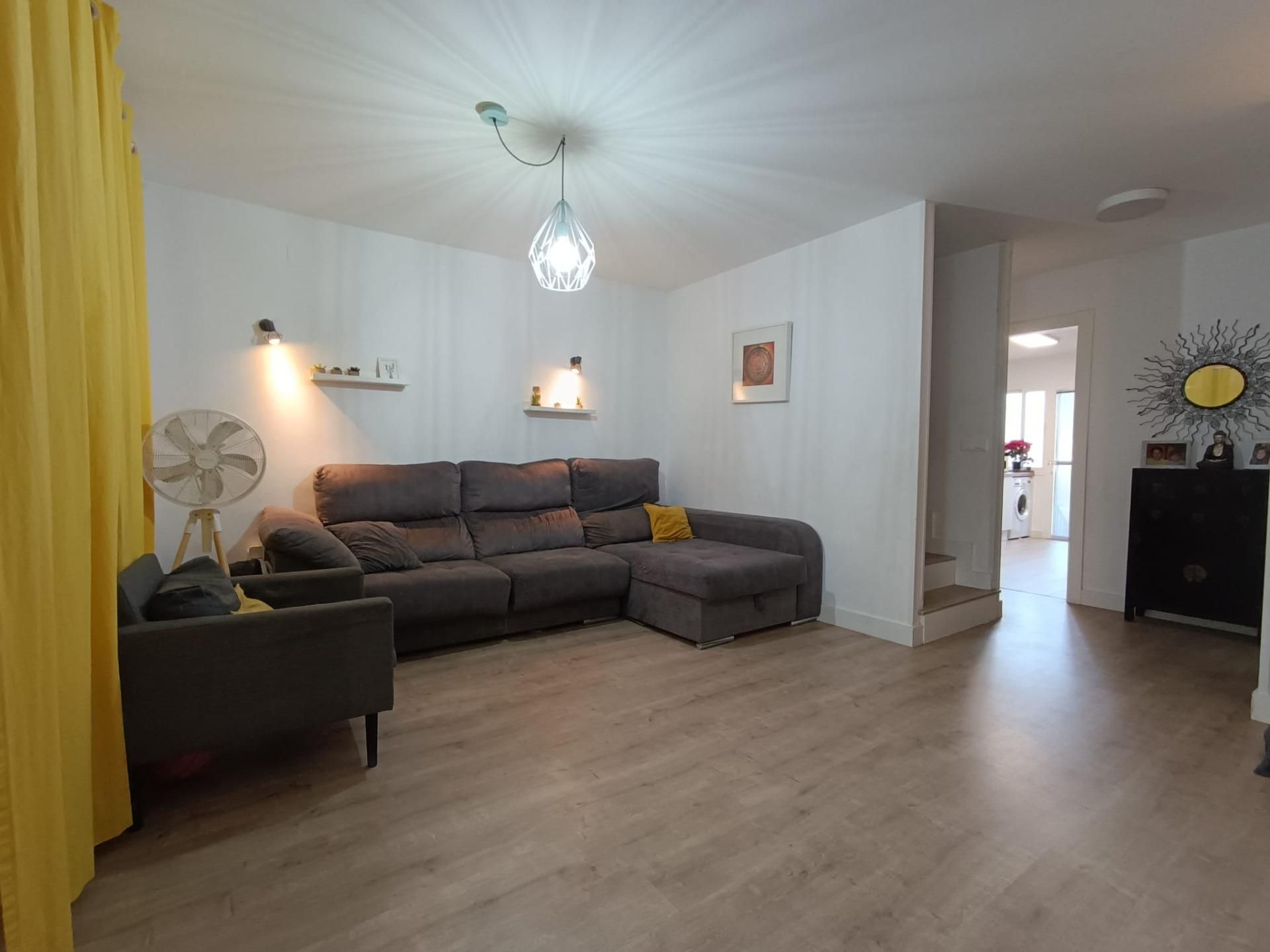 Single-family semi-detached for sale in Calle SUSTANCIA, Fuente Alegre - El Chaparral - Los Morales
