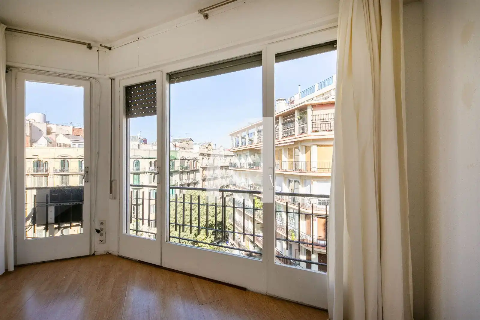 Piso con terraza en venta en Entença, imagen 8