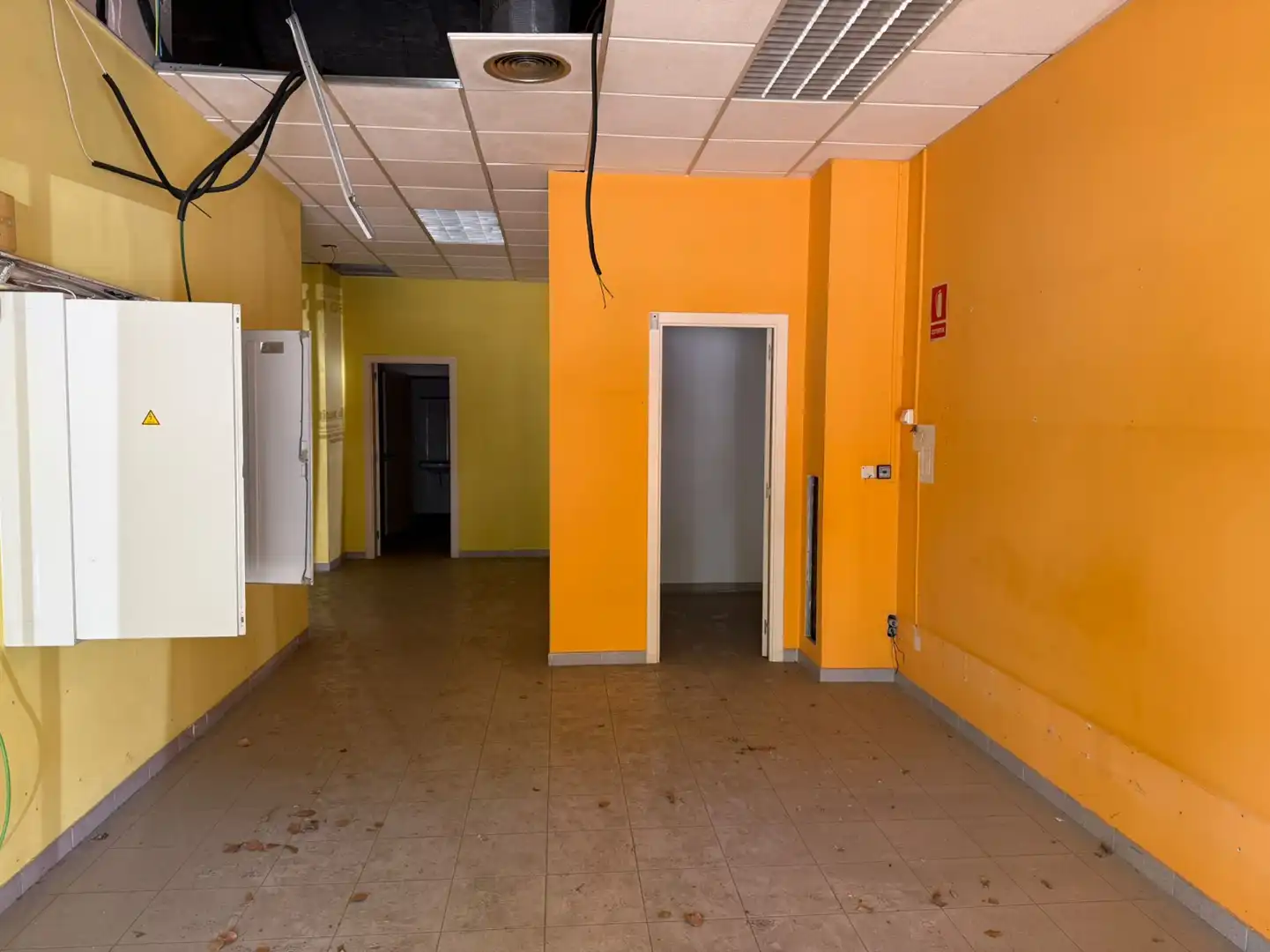 Business premises for sale in Vilanova i la Geltrú - Rambla Exposició, imagen 29