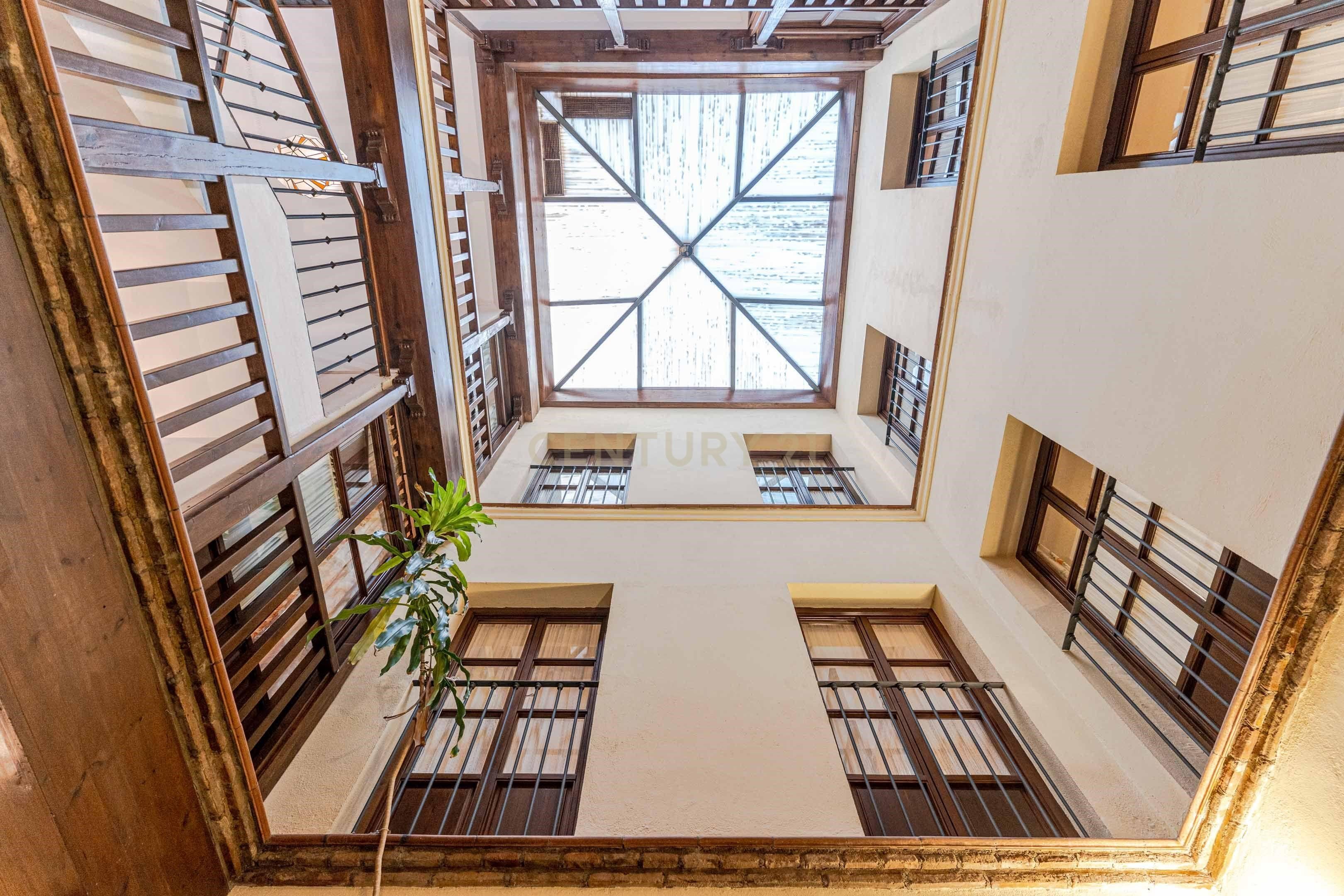 House or chalet for sale in  Granada Capital  with Air Conditioner, Heating and Terrace