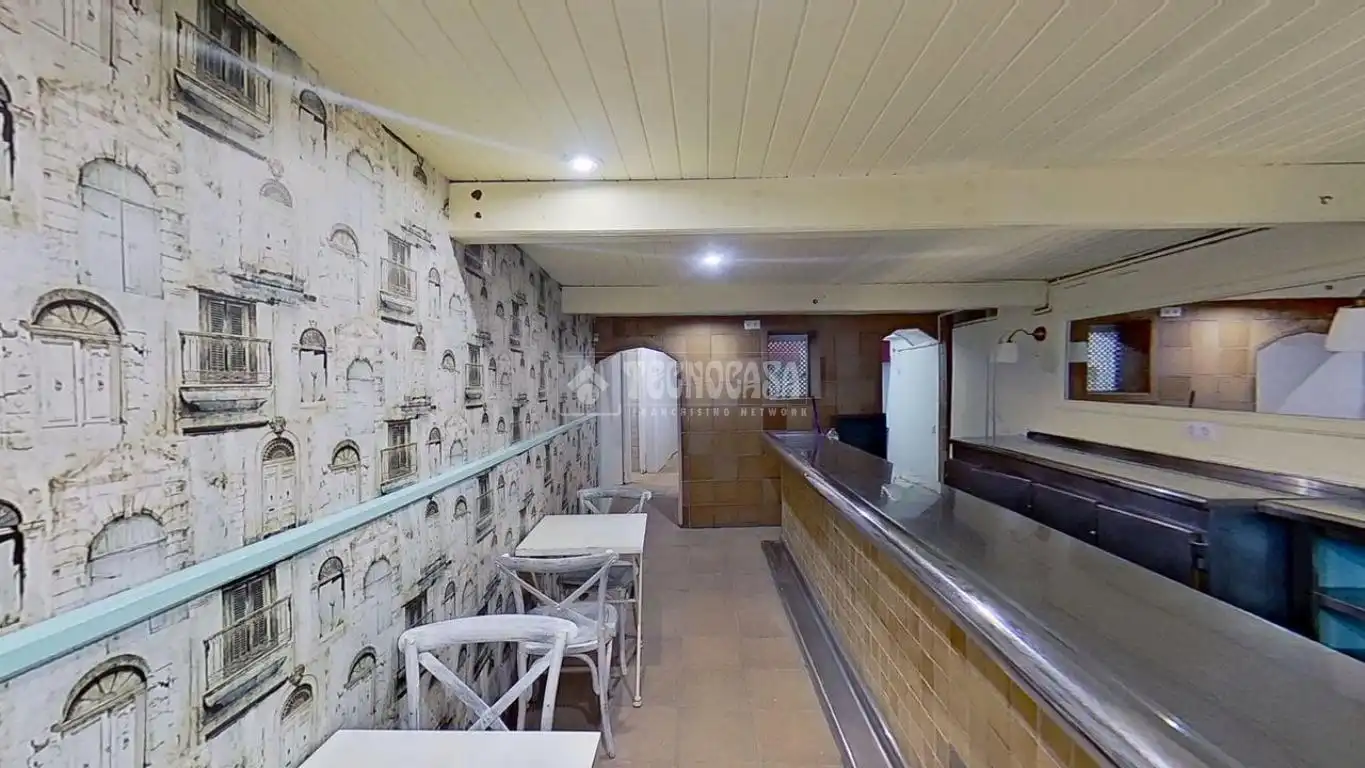 Local comercial en venda a Centre - Passeig i Rodalies, imagen 3