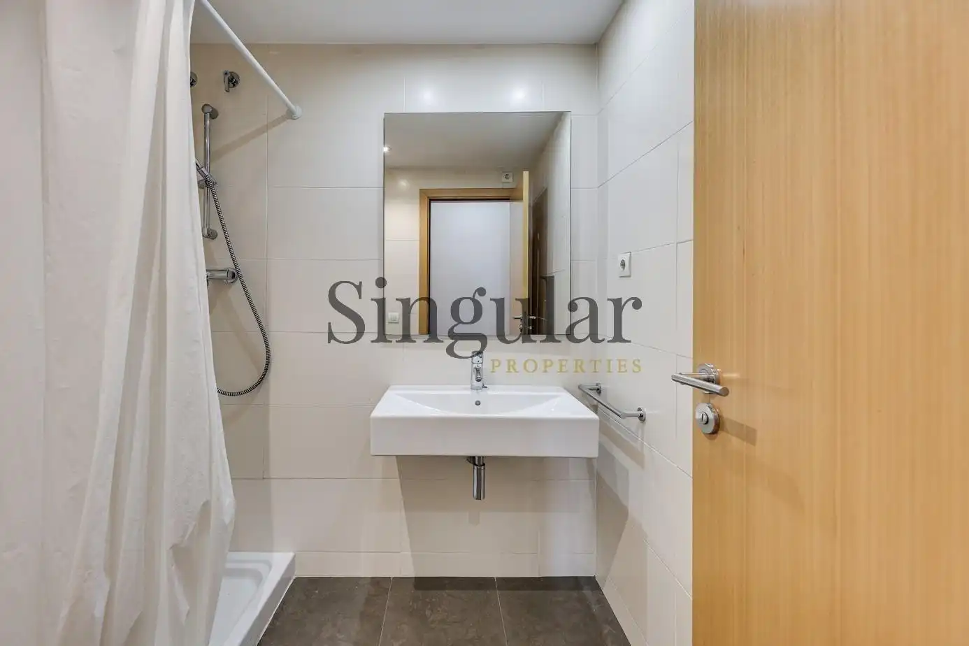 Badezimmer von Wohnung zum Verkauf in Sant Cugat del Vallès mit Privatgarten, Terrasse und Abstellraum