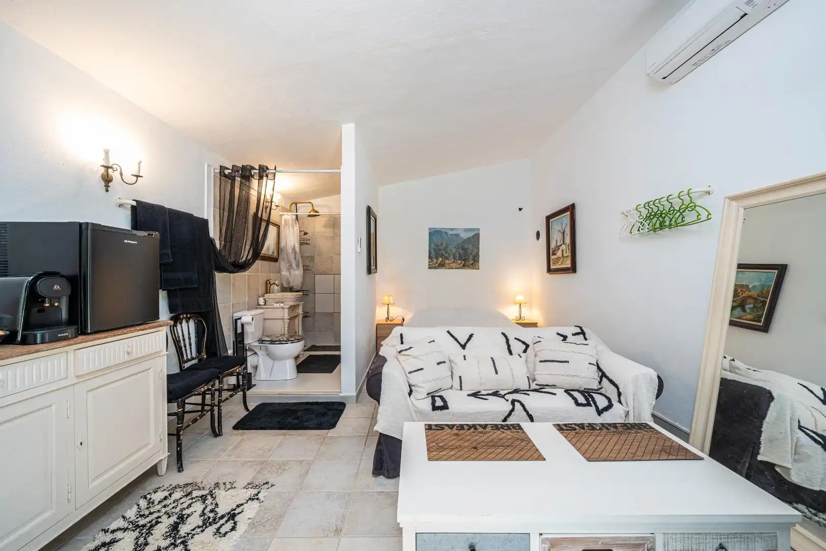 Habitación de Finca rústica en venta en Algaida con Aire acondicionado, Calefacción y Jardín privado