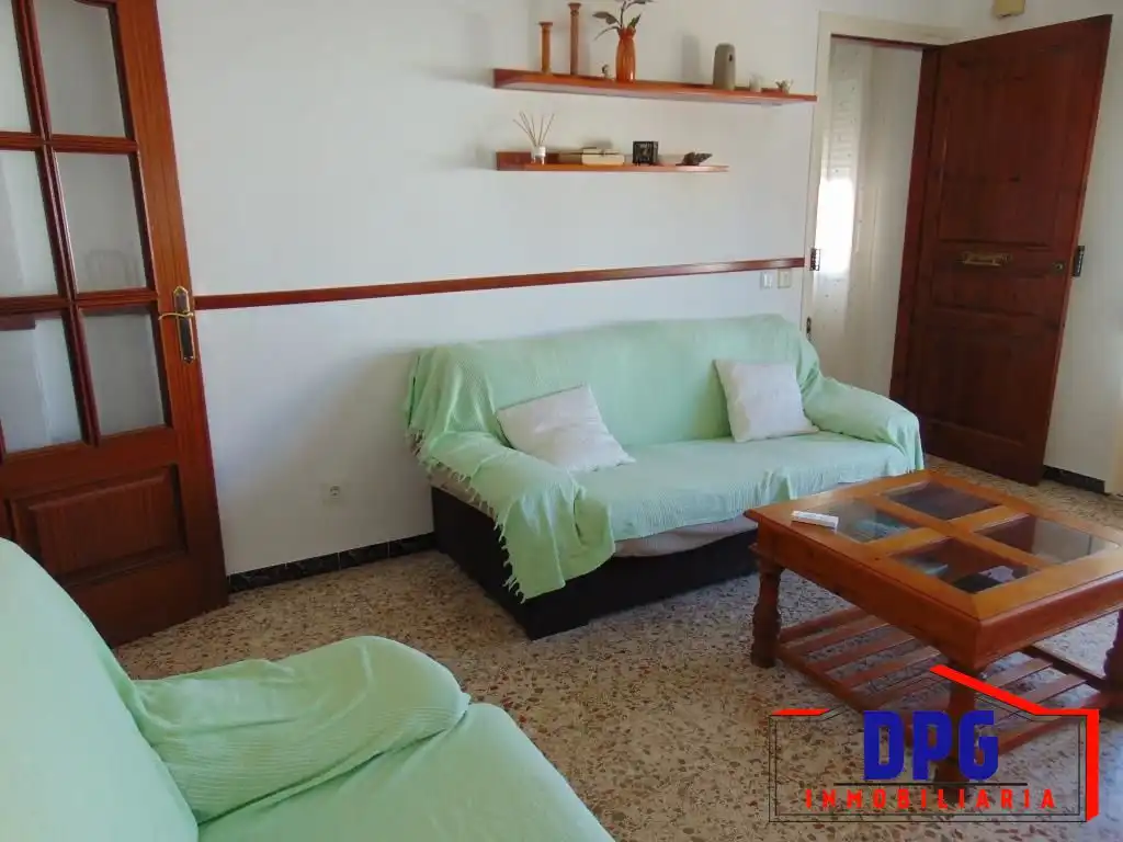 Sala d'estar de Casa o xalet en venda en Garrucha amb Moblat