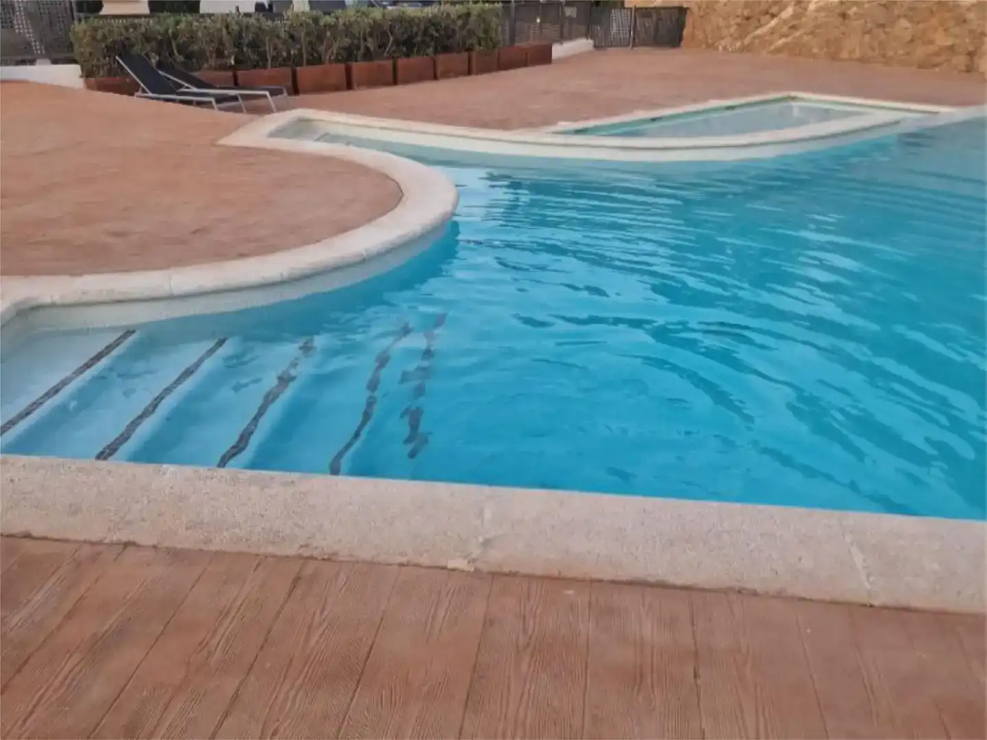 Piscina de Casa adosada en venda en Santa Eulària des Riu amb Aire condicionat, Piscina i Balcó