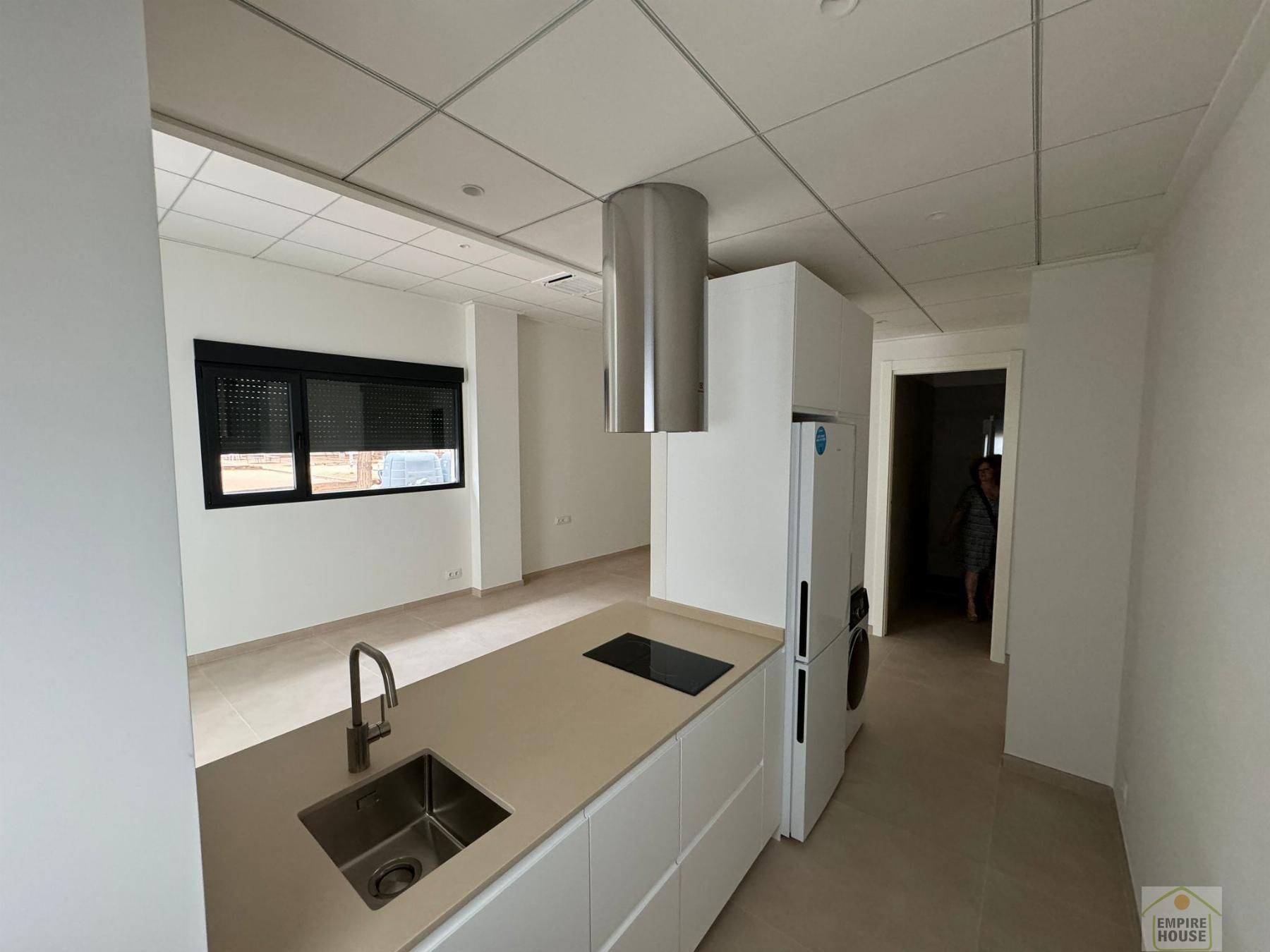 Study to rent in Manuel Sanchis Guarner , Almussafes
