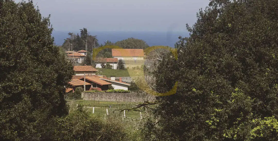 Haus oder Chalet zum Verkauf in Llanes mit Heizung, Privatgarten und Terrasse