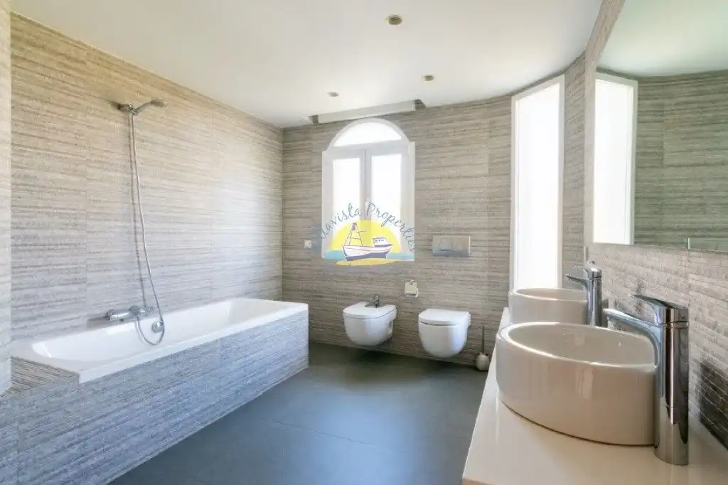 Baño de Casa o chalet en venta en L'Alfàs del Pi con Aire acondicionado, Jardín privado y Terraza