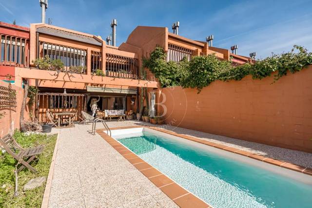 Casa adosada en Venta en Aravaca