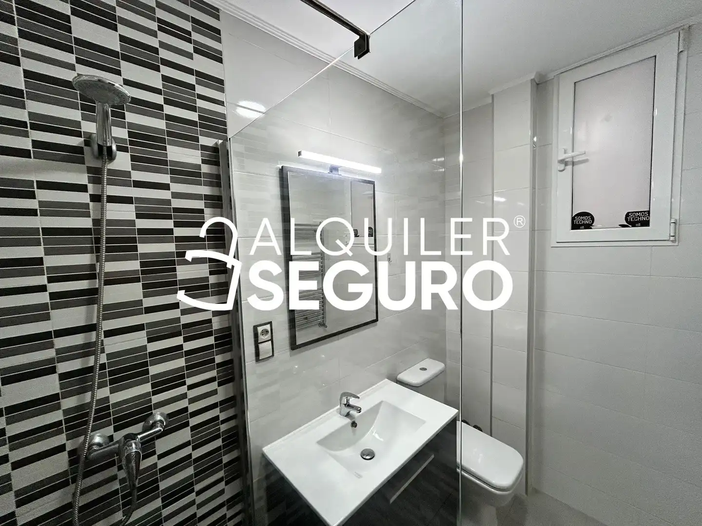 Flat for rent in Sierra de Pineda , Palomeras Bajas
