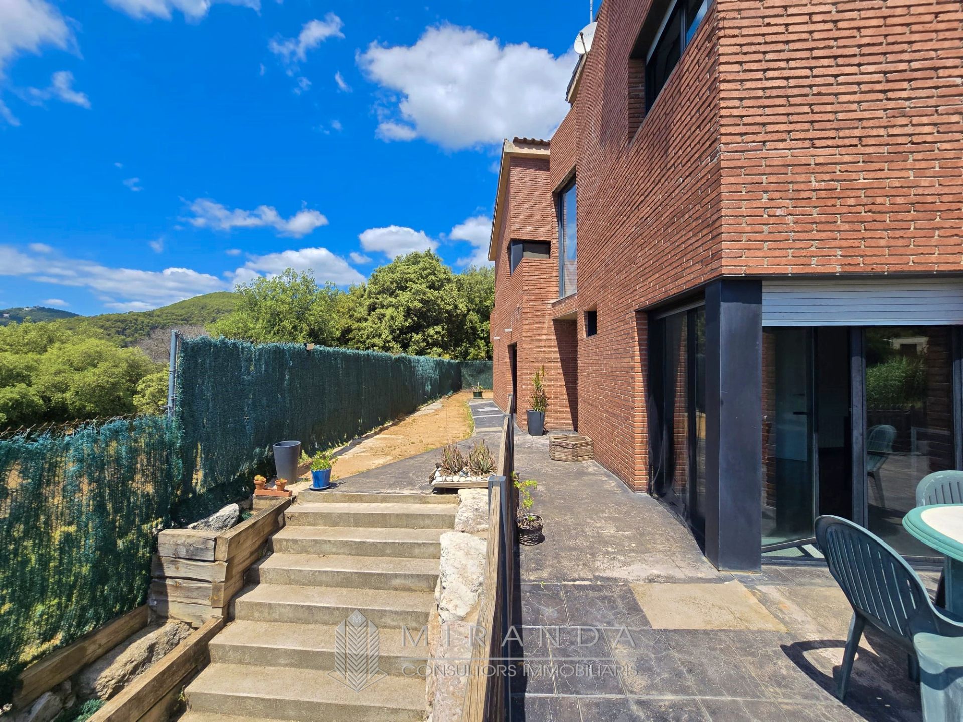 Vista exterior de Casa o xalet en venda en Bigues i Riells amb Calefacció, Jardí privat i Parquet