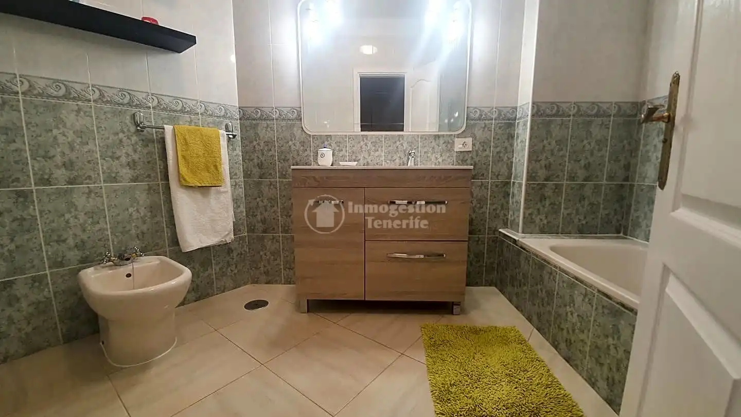 Baño de Apartamento de alquiler en San Miguel de Abona con Jardín privado, Terraza y Amueblado
