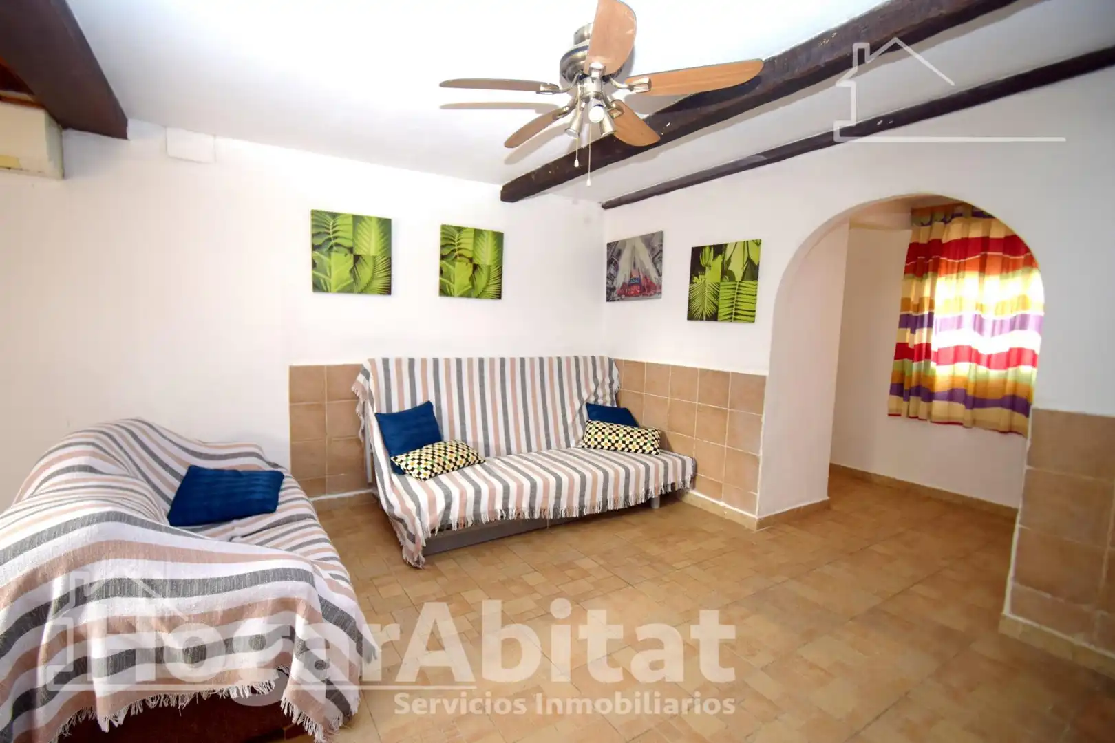 Sala de estar de Casa o chalet en venta en Llíria con Aire acondicionado, Calefacción y Jardín privado