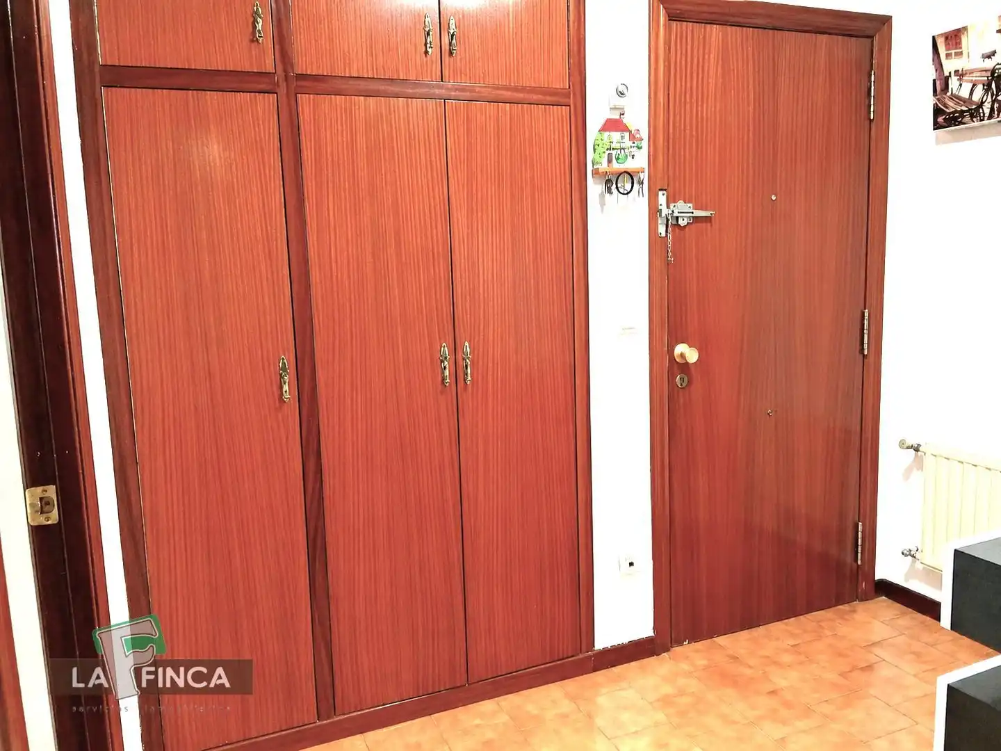 Dormitori de Pis de lloguer en Oviedo  amb Calefacció, Parquet i Terrassa