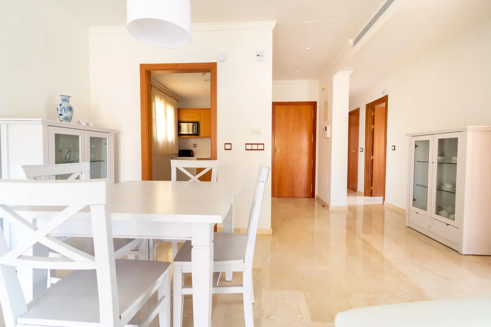 Comedor de Apartamento de alquiler en L'Alfàs del Pi con Aire acondicionado, Terraza y Amueblado