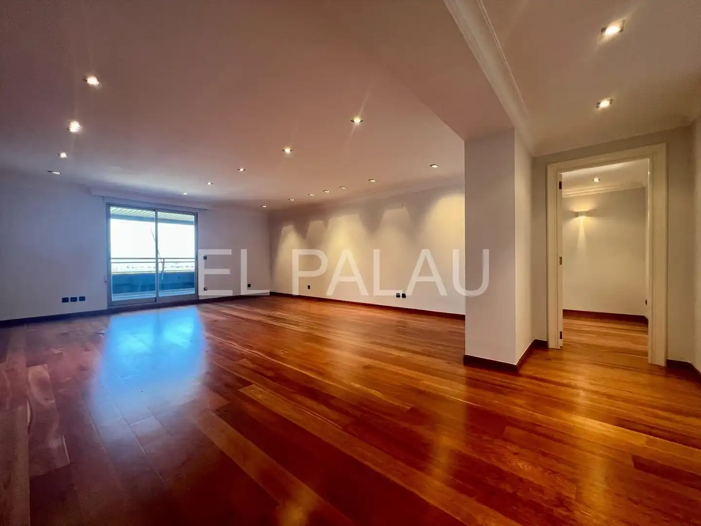 Sala de estar de Piso de alquiler en Valencia con Aire acondicionado, Calefacción y Parquet