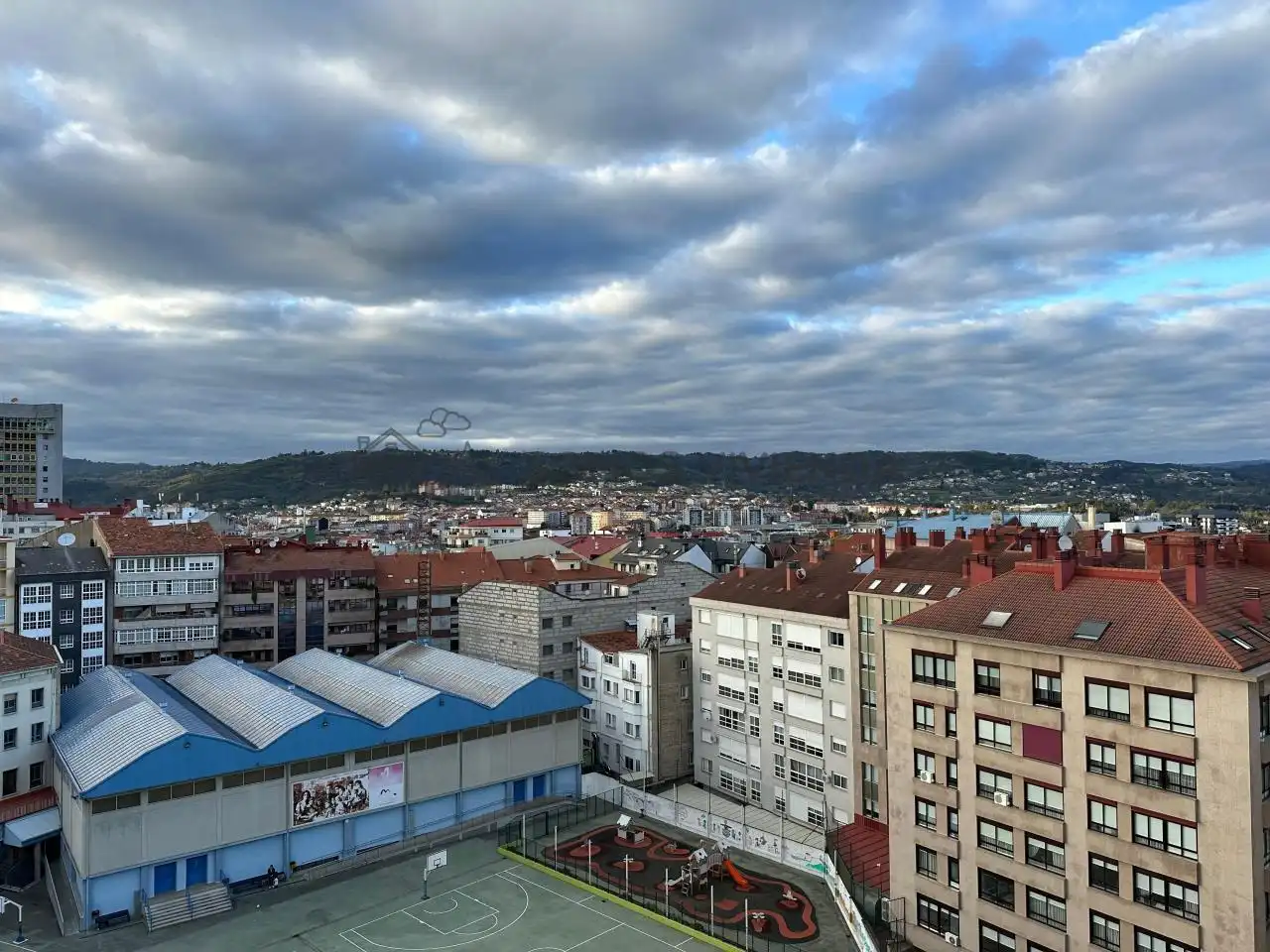 Außenansicht von Dachboden zur Miete in Ourense Capital  mit Heizung, Terrasse und Möbliert