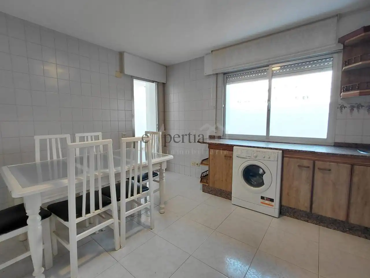 Cocina de Piso en venta en Boiro con Calefacción, Terraza y Trastero